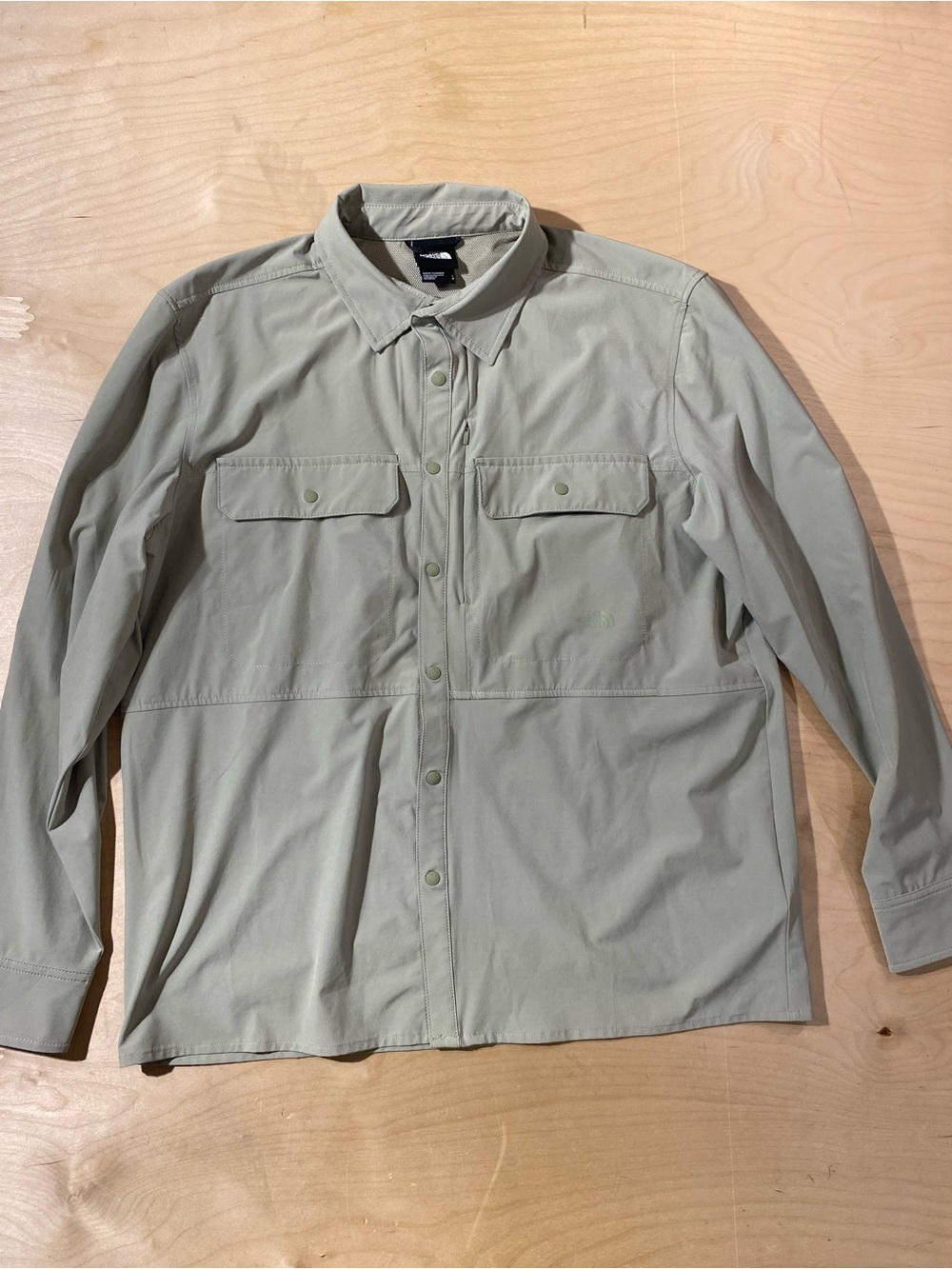 The North Face Men's Sage Green Lightweight Shirt Jacket Large (BM)